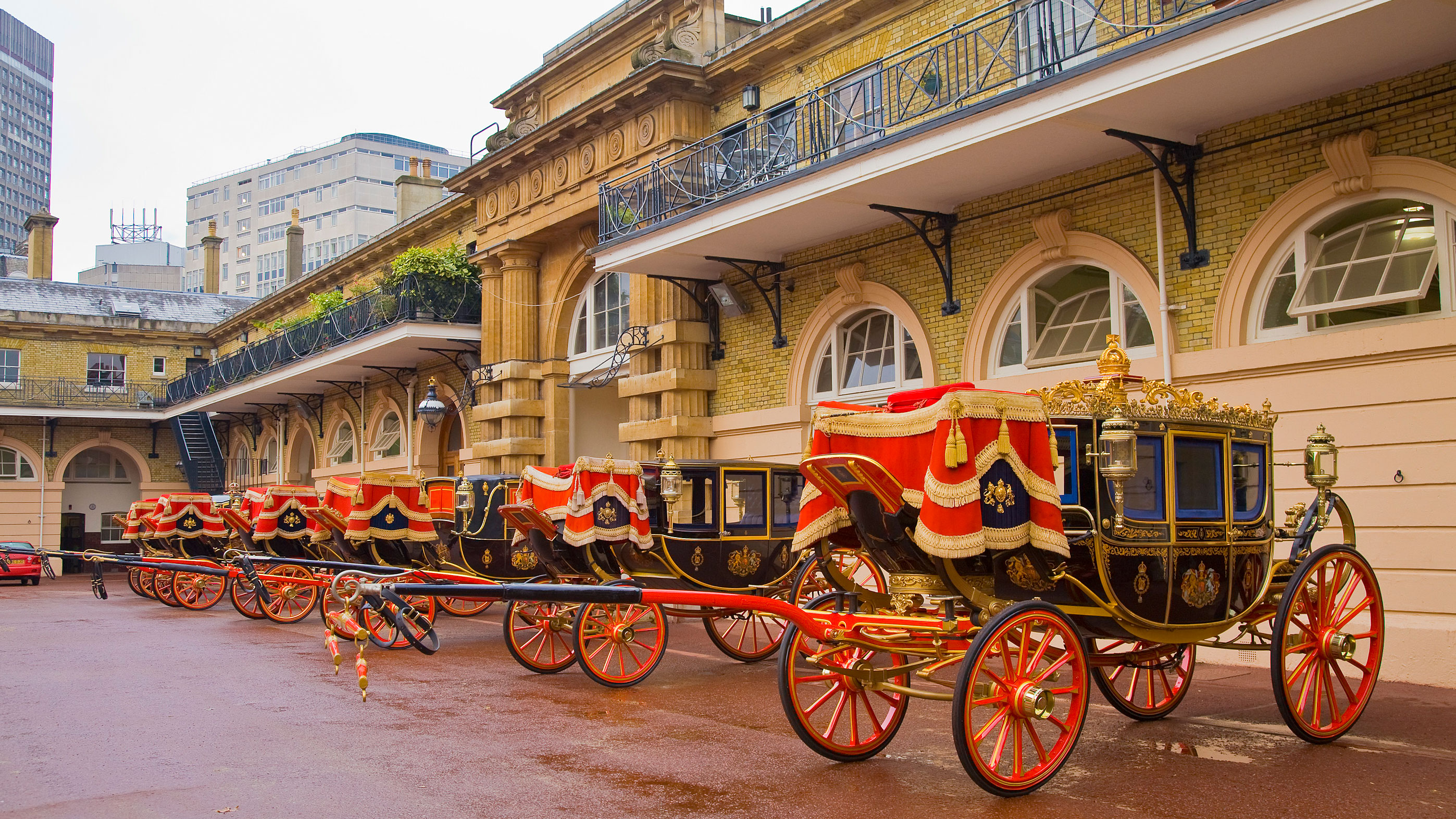 Coaches at the Royal Mews. Photographer: Pawel Libera