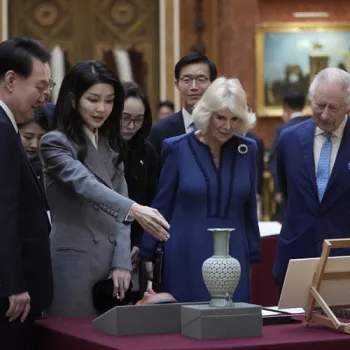 The King and Queen with President Yoon Suk Yeol and the First Lady.